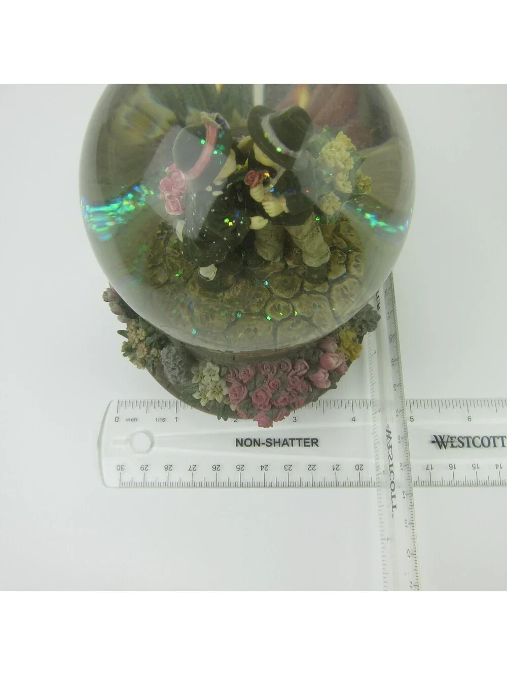 Vintage Musical Snow Globe Puppy Love Boy & Girl 5.5